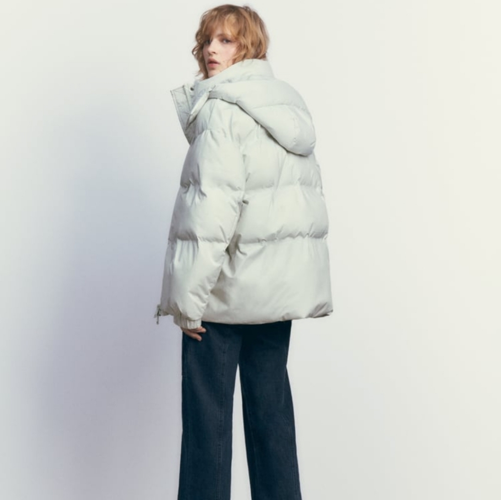 Hooded Jacket - Picture 4 of 6
